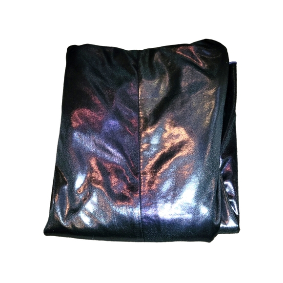 Metallic halter dress - Picture 3 of 4